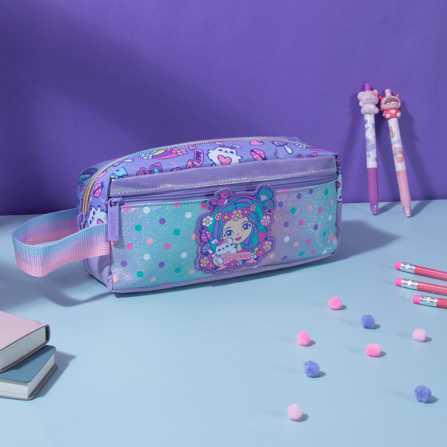 7043 - Pouch
