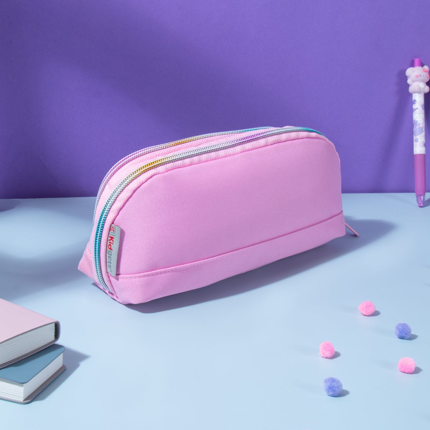 7040 - Pouch